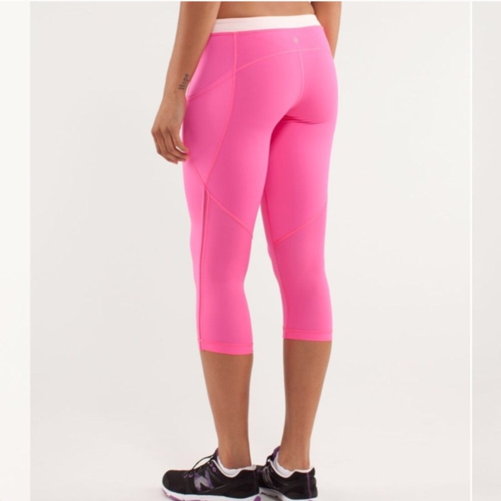 Lululemon Beach Runner Crop
Pinkelicious
